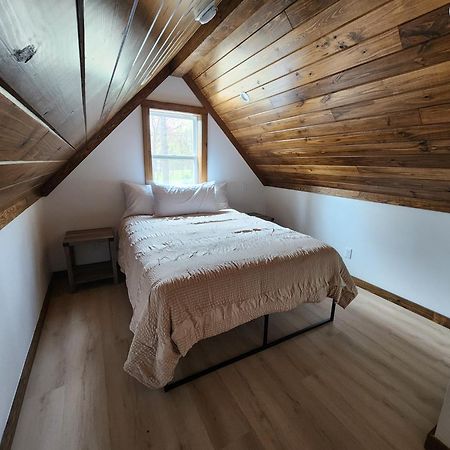 The Cabins At Northwood Trails Hot Springs Exterior photo